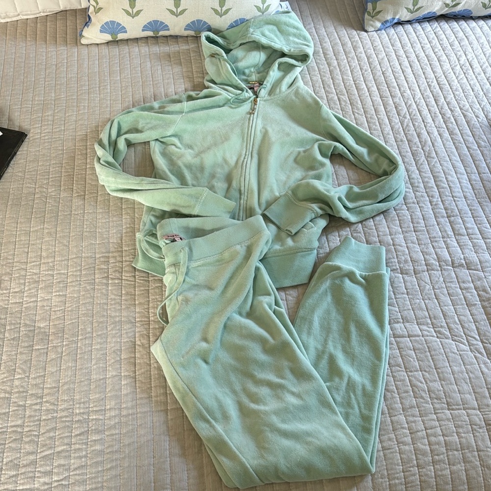 Juicy Couture - Top S, bottoms XS like new